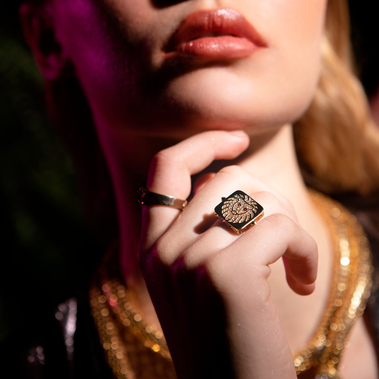 Anillo León